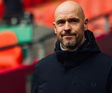 Erik ten Hag in UBR jas