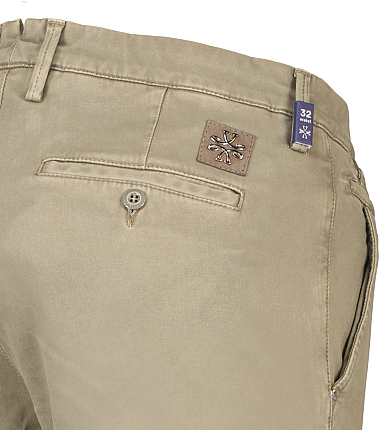 269599 250904 131700