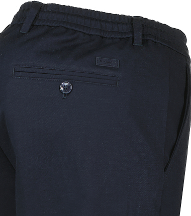 284587 260130 122316