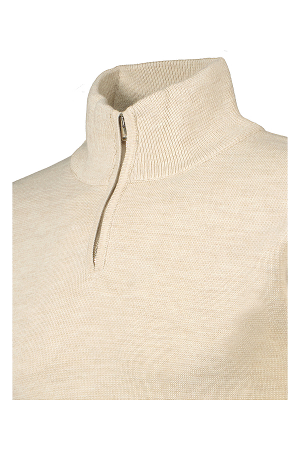 240380 241008 081533