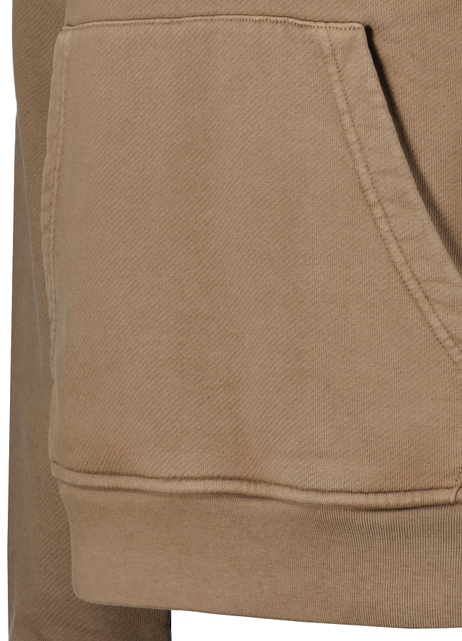 268943 250801 114358(1)