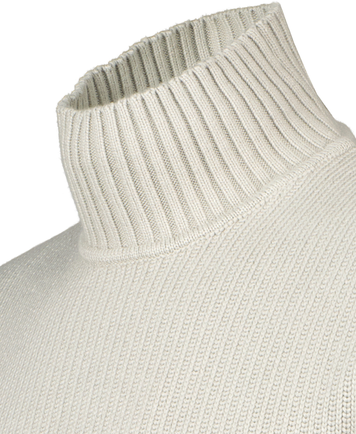 269384 250822 102726