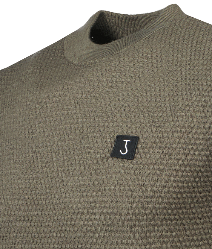 271357 250827 093543