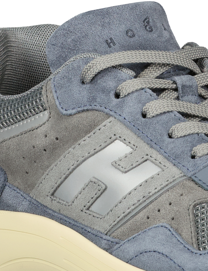 279121 251209 140027a