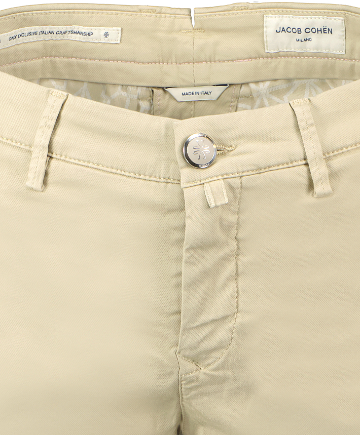 279273 251211 142742a