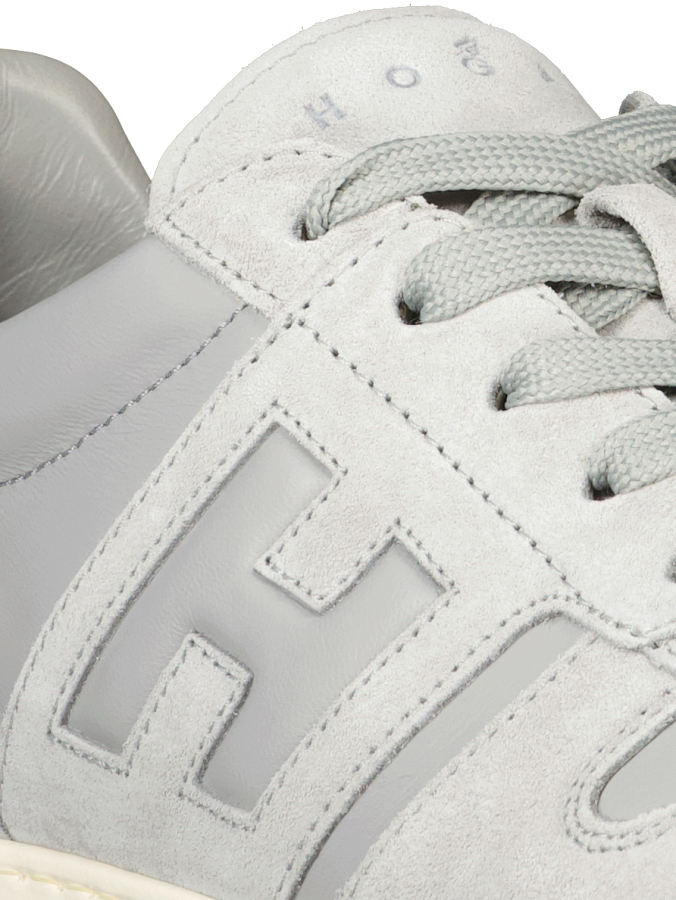 279810 251216 14335a3