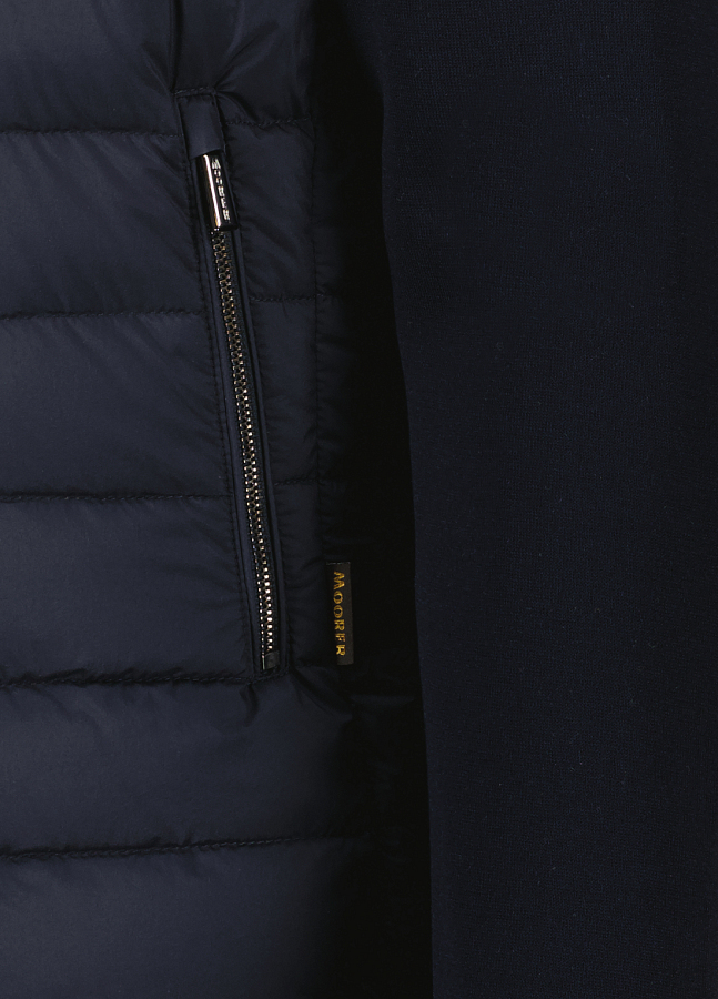 284503 260122 122004