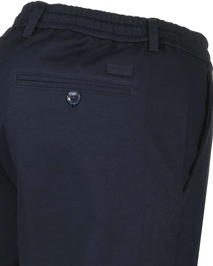 284587 260130 122316