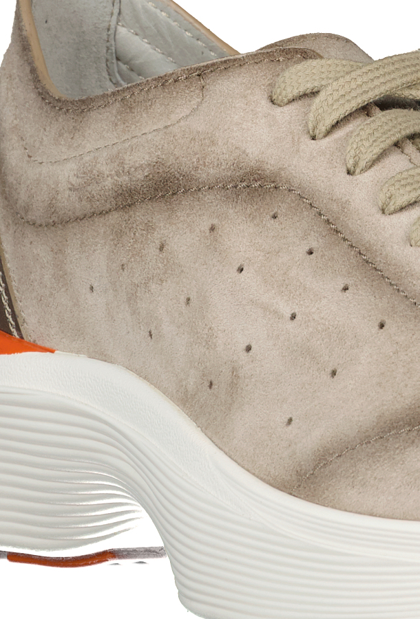 285887 260129 155634a