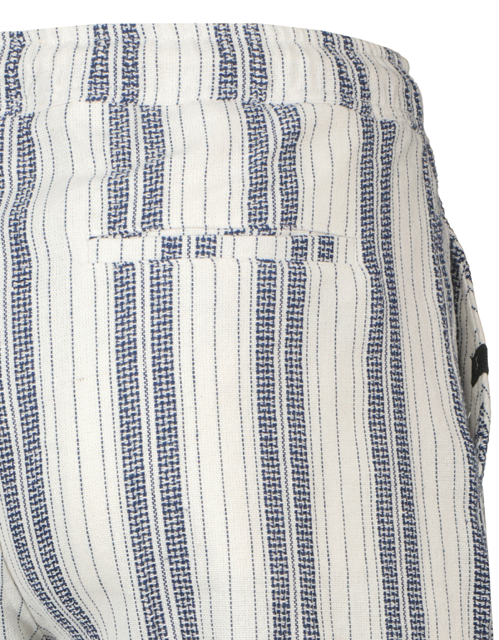 294816 260318 142738