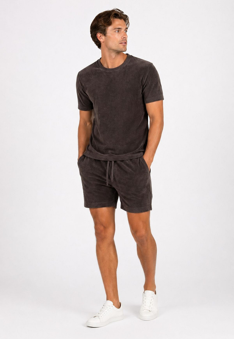 Wahts shirt en short van badstof bruin nieuw binnen
